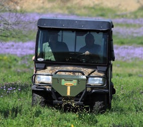 texas-hunter-products-50-lb.-road-feeder-mounted-on-kubota-utv